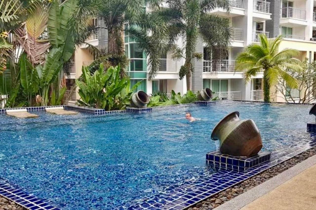 The Royal Place Service Apartments Phuket Exteriör bild