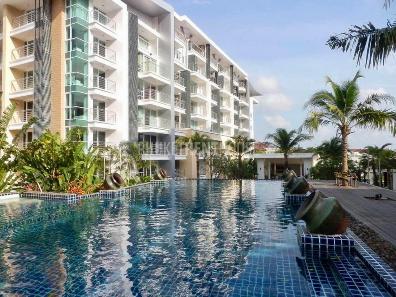 The Royal Place Service Apartments Phuket Exteriör bild