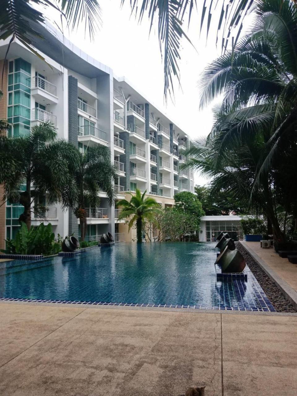 The Royal Place Service Apartments Phuket Exteriör bild