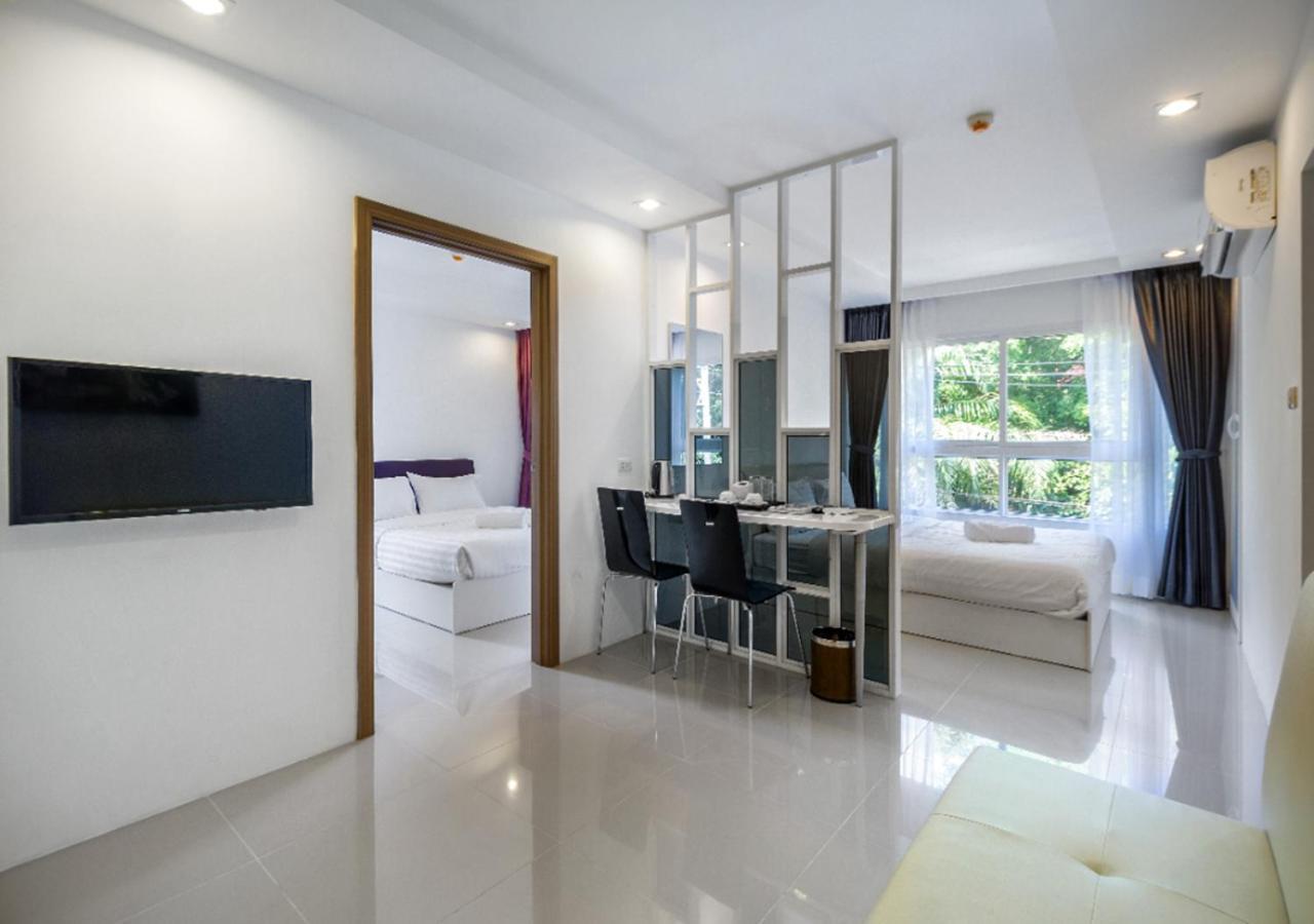 The Royal Place Service Apartments Phuket Exteriör bild